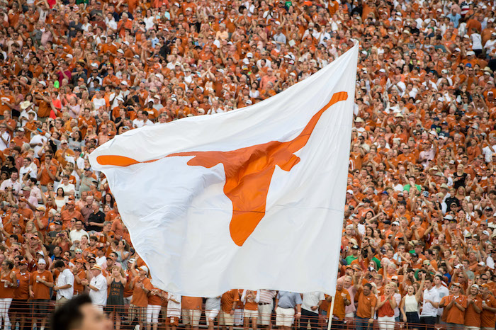 Texas Longhorns flag horns up, limes in