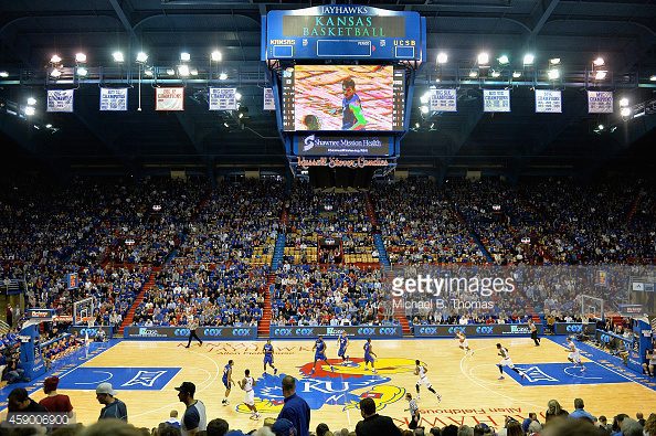 kansas fans allen fieldhouse