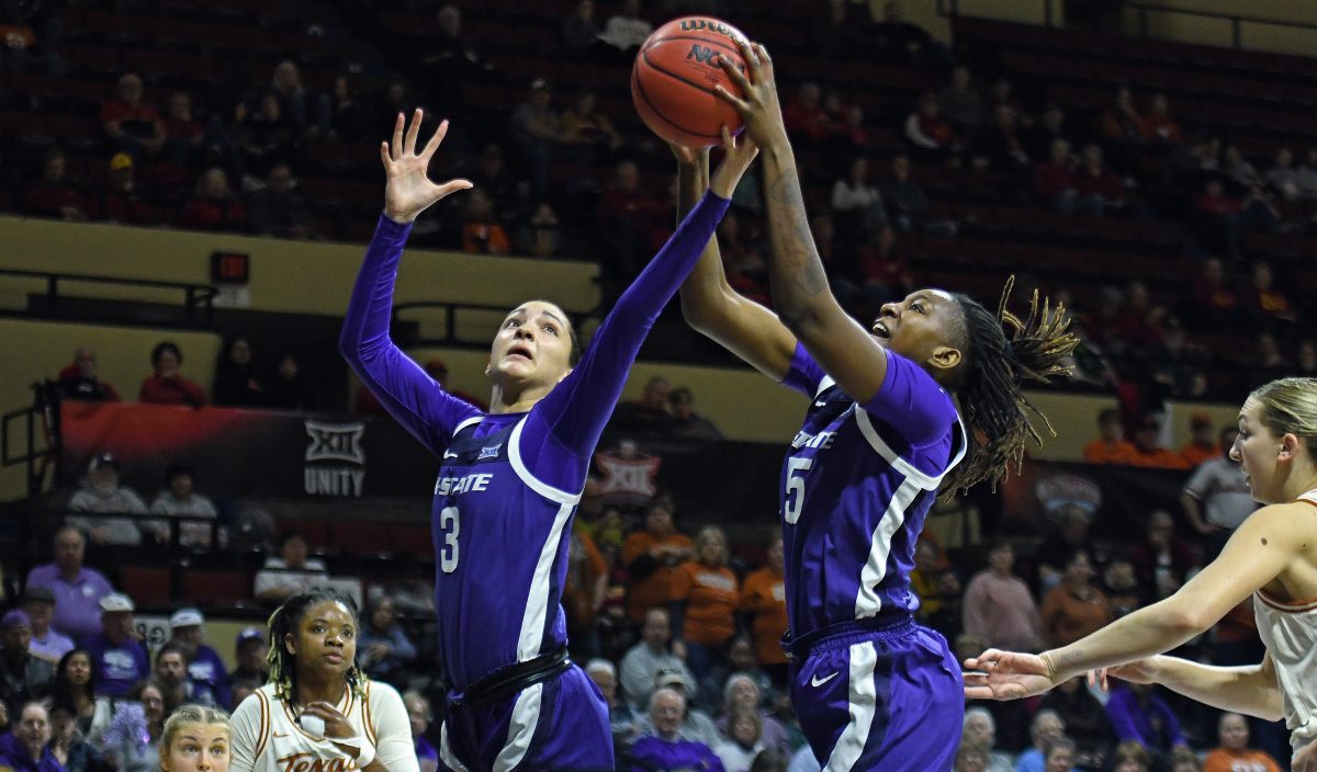 Kansas State's Jaelyn Glenn (left).