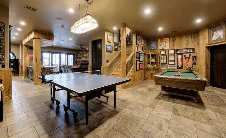 mike gundy mansion - 4