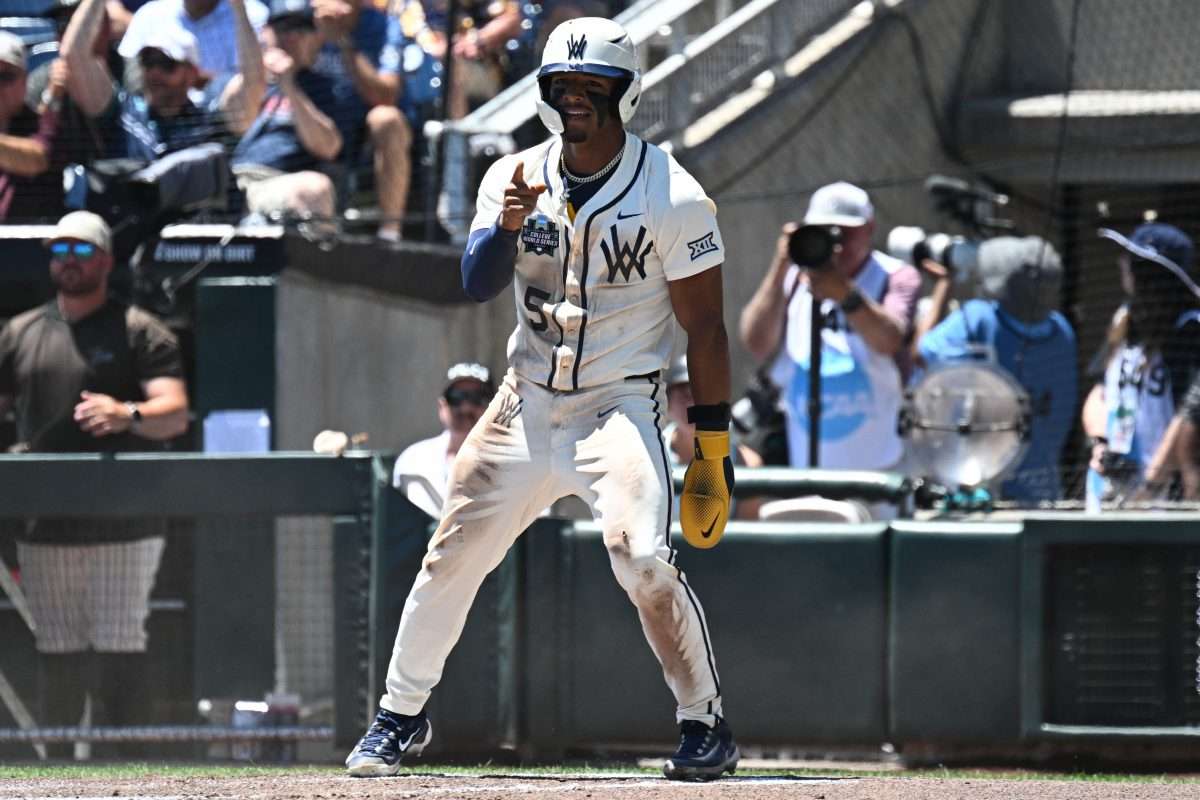 NCAA Baseball: Division I Mens College World Series-Troy v West Virginia