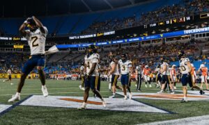 West Virginia Football vs. UVA in 2026: DJ Epps Scores Touchdown
